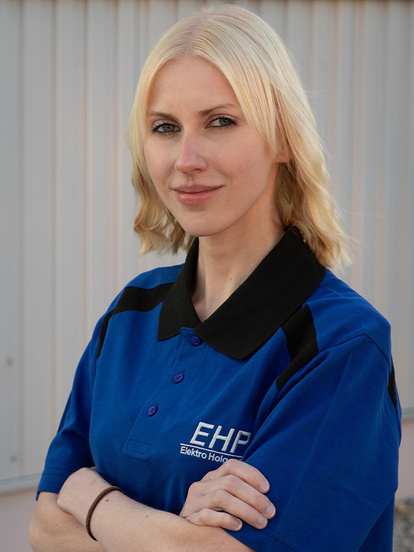 Nadine Grätz bei Elektro Holger Pühl in Kemnath
