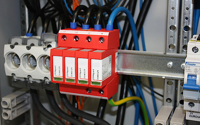 Über­spannungs­schutz bei Elektro Holger Pühl in Kemnath