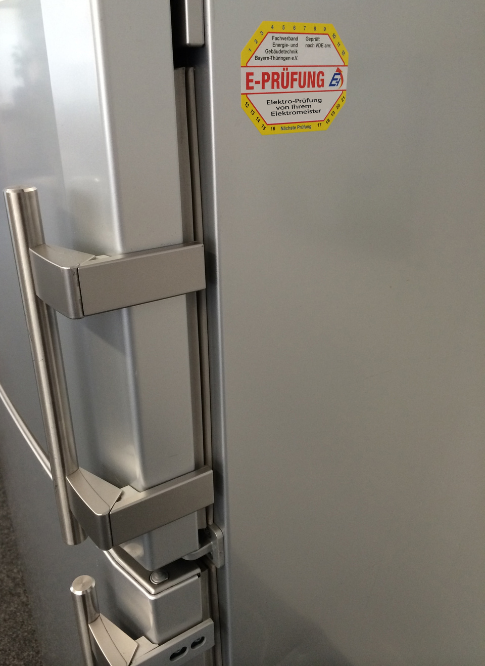 Bild E Pruefung m bei Elektro Holger Pühl in Kemnath